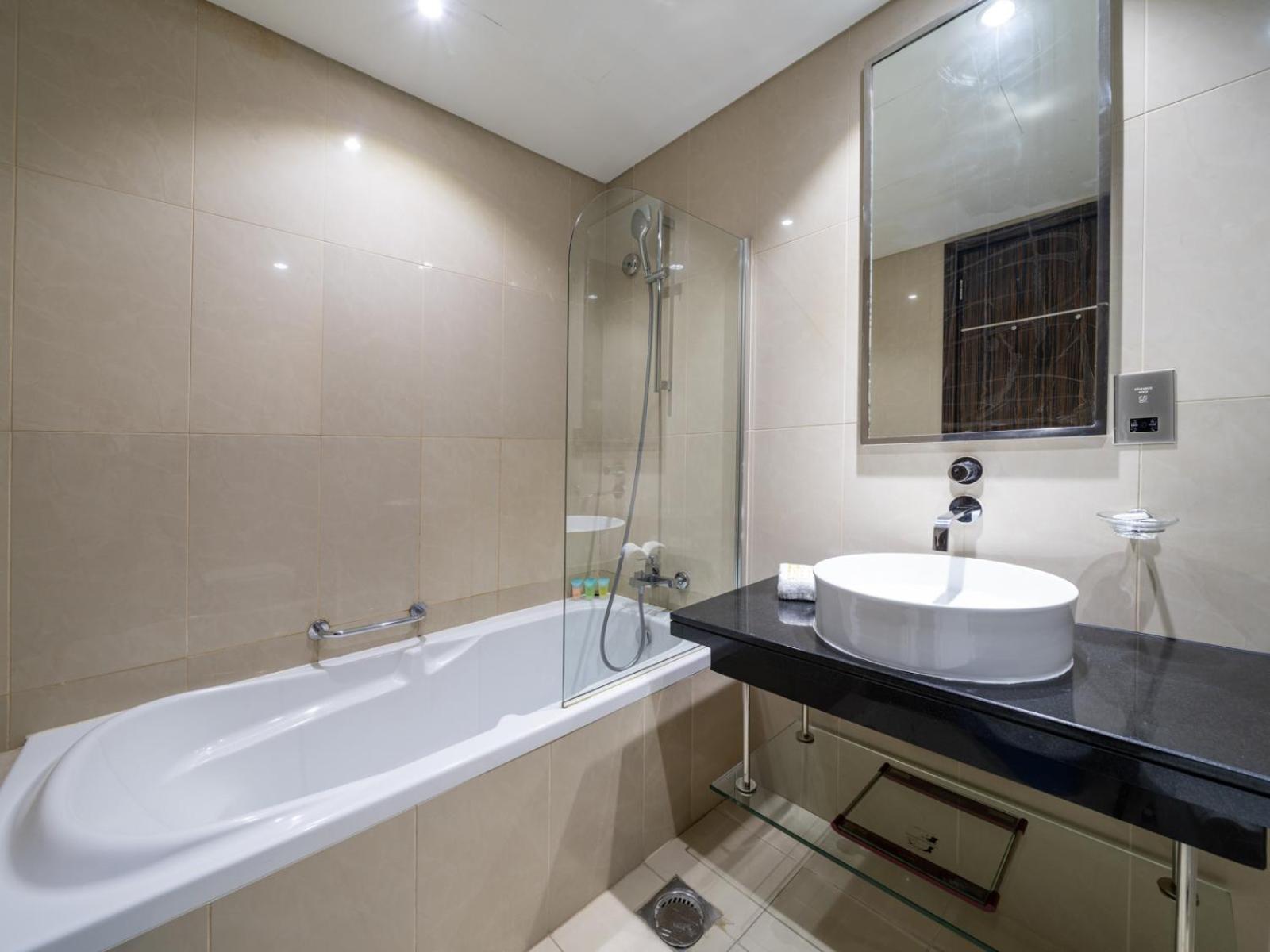 Apartment Spacious 3-bedroom Retreat In Jlt With Stunning Views Dubai